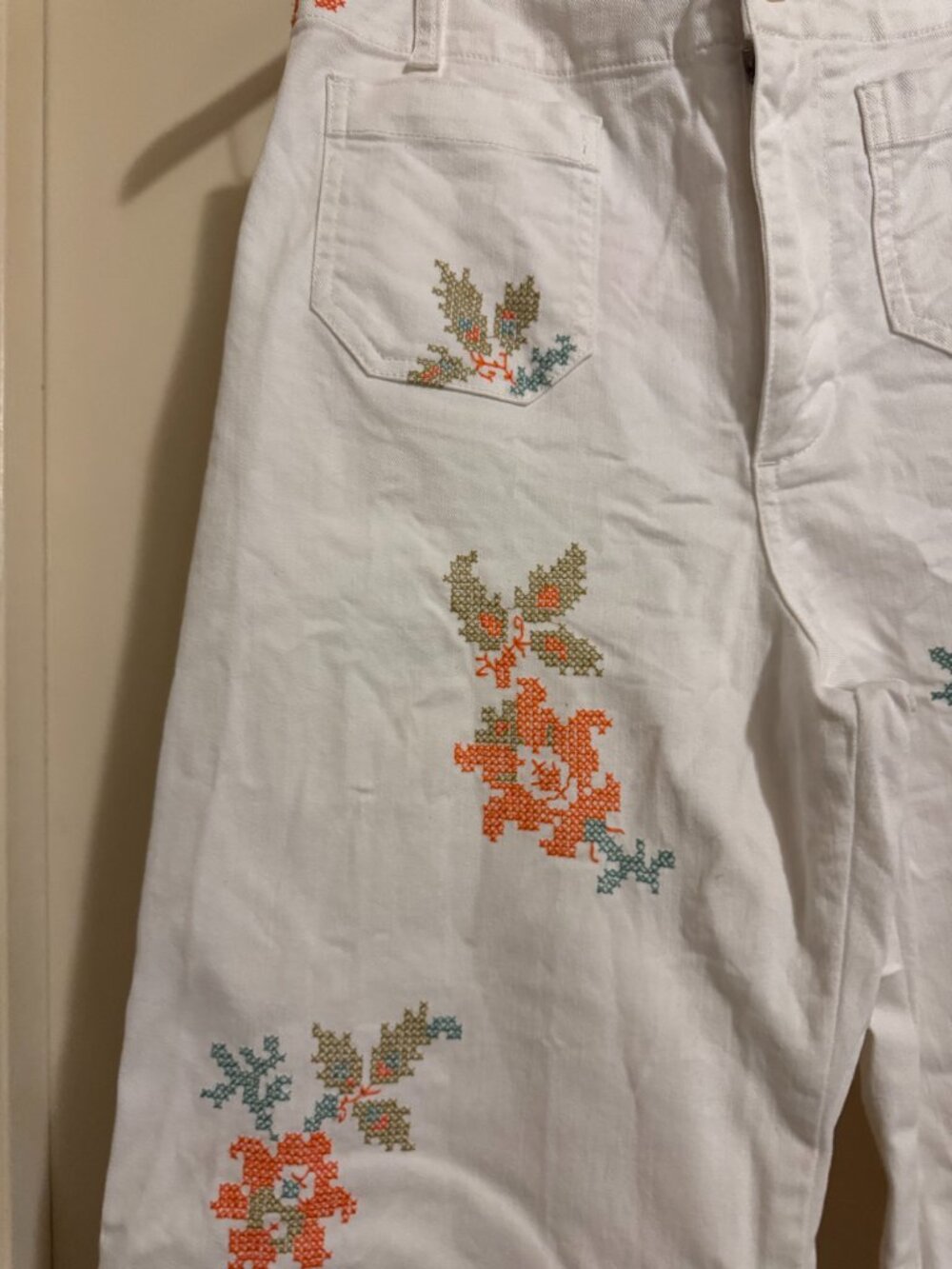 Anthropologie Colette Floral Embroidered Jeans - Picture 6 of 8